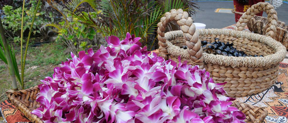 lei greeting at chiefs luau in oahu
